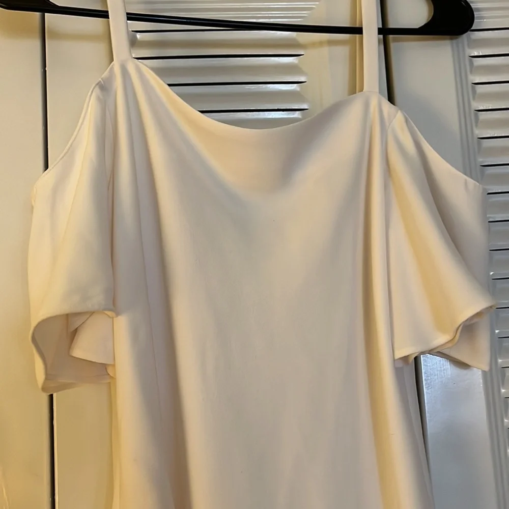 Brand Ann Taylor Size small Color white - Picture 2 of 3